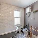 4 Smiddy Hill Holiday home